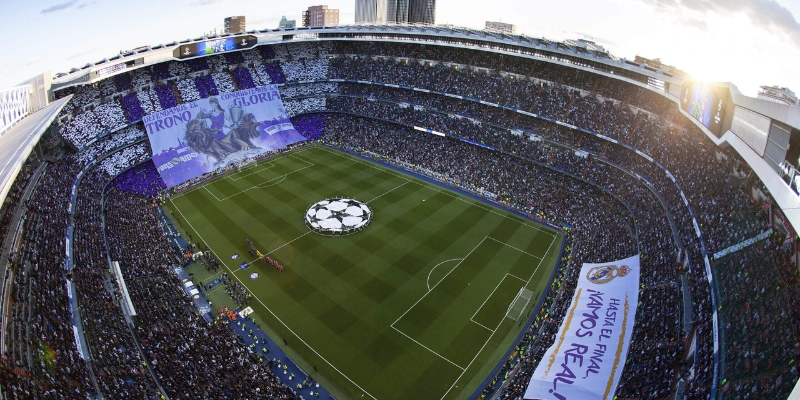 Toàn cảnh Santiago Bernabeu Stadium nhìn từ trên không